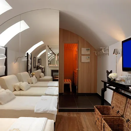 House Of Huetter- Aparthotel